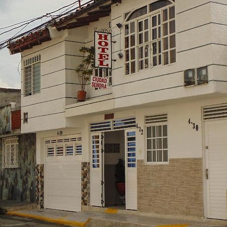 Hotel Ciudad Senora Buga Zewnętrze zdjęcie