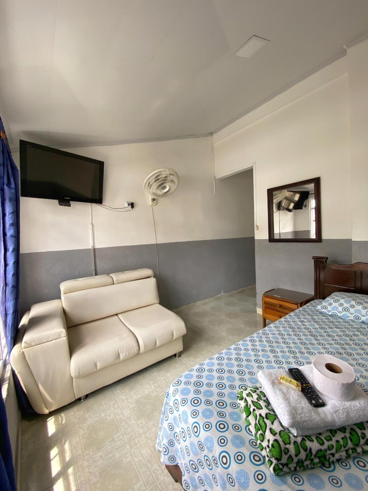 Hotel Ciudad Senora Buga Zewnętrze zdjęcie